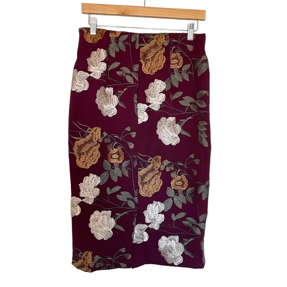 Eci New York Floral Embroidered Midi Knee Length Pencil Skirt Plum Maroon Red 4 - Picture 3 of 16